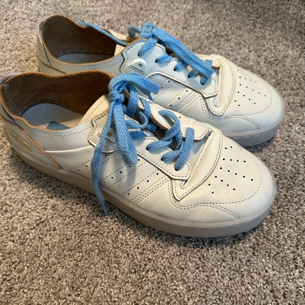adidas Women's Sneakers White and Blue
